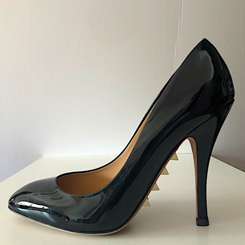 Valentino Rockstud Patent Leather pumps